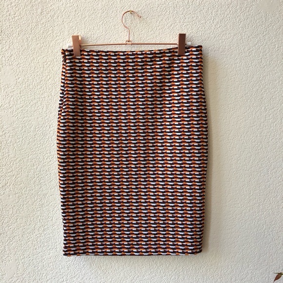 Opening Ceremony • orange bodycon skirt - Picture 2 of 4